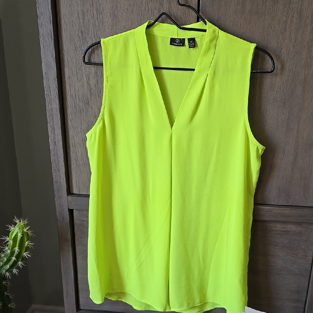 Apt. 9 Neon Yellow Sleeveless Tunic Blouse